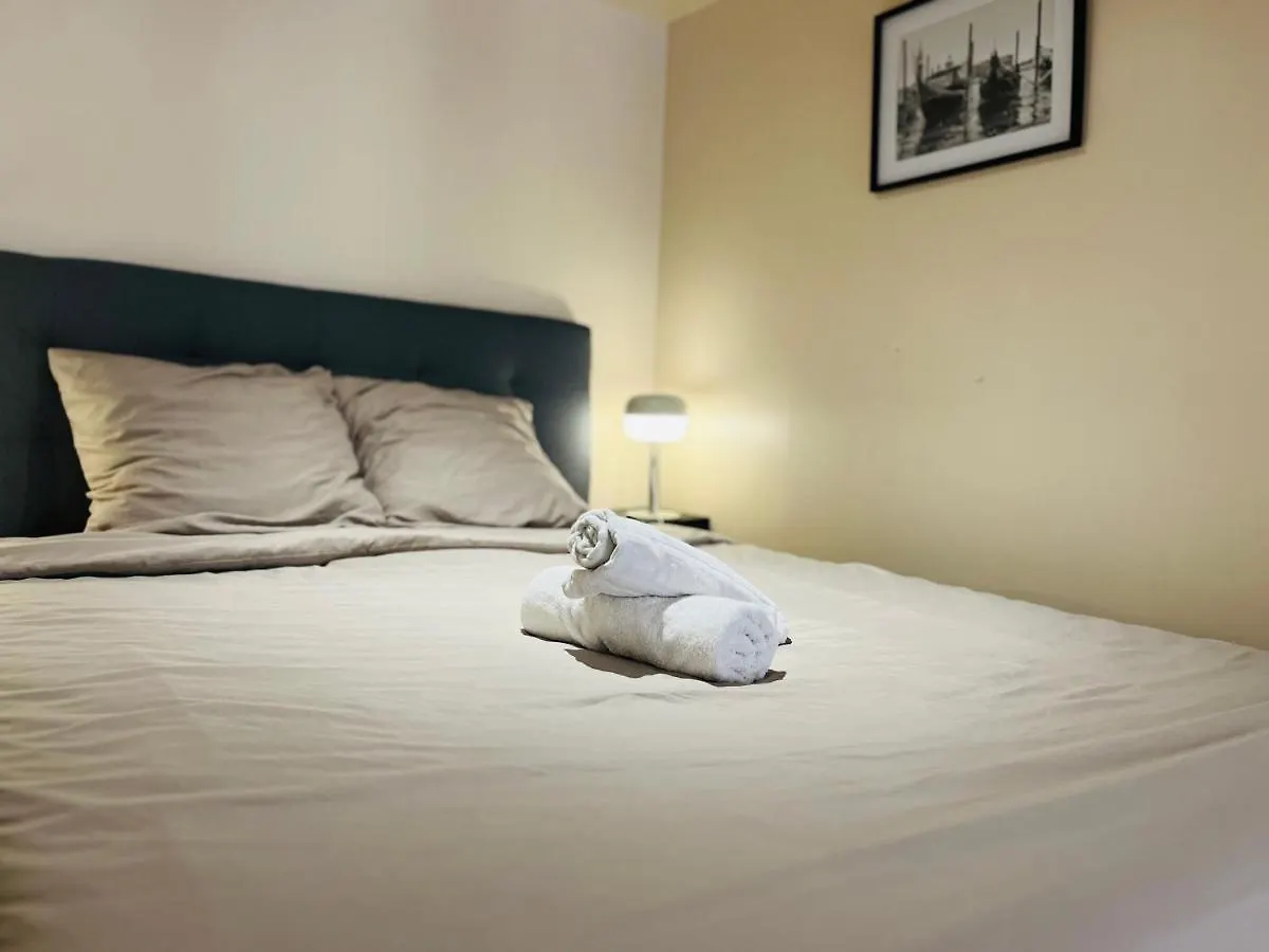 Suite Adamas Lyon